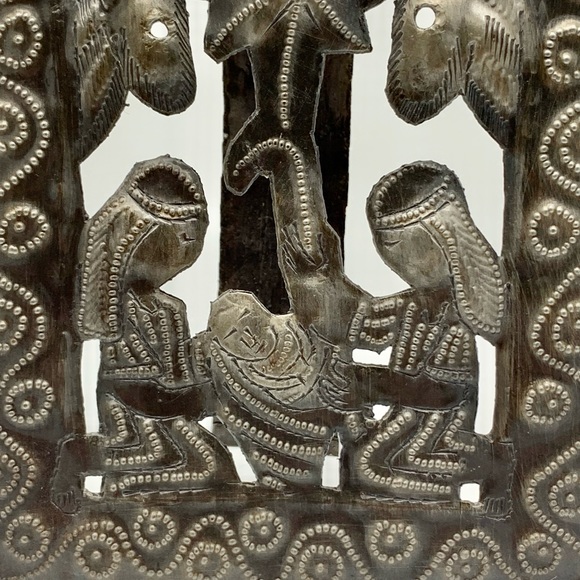 Gorgeous Handmade Nativity Scene! - Picture 2 of 5